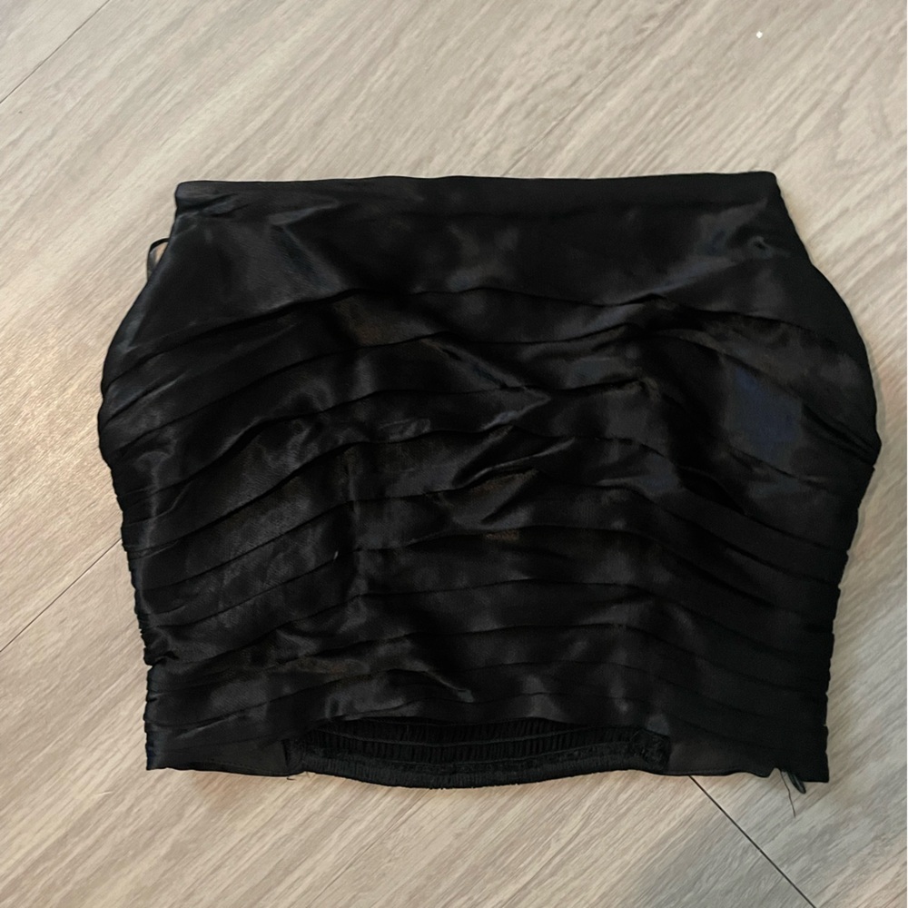 ASTR the label strapless black layered cropped tube top with elastic band - Picture 3 of 5
